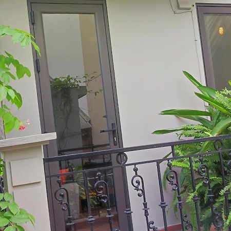 T Home Balcony Homestay Hanoi Exterior foto